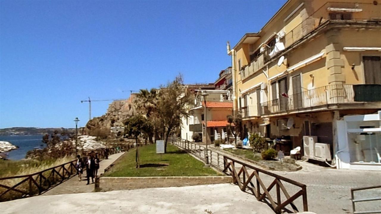 Valerio'S Flat Apartment Pozzuoli Exterior foto
